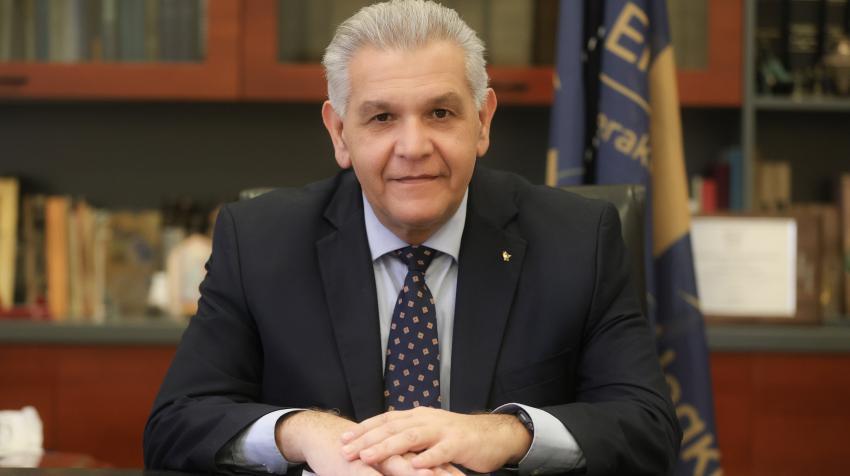 Ο Πρόεδρος του Επιμελητηρίου Ηρακλείου, Βαγγέλης Καρκανάκης, για τους επιτυχόντες των Πανελλαδικών Εξετάσεων